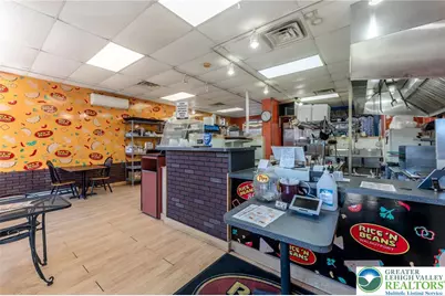 6 S Broad Street, Nazareth Boro, PA 18064 - Photo 11