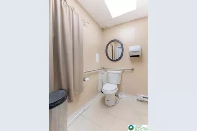 6 S Broad Street, Nazareth Boro, PA 18064 - Photo 23