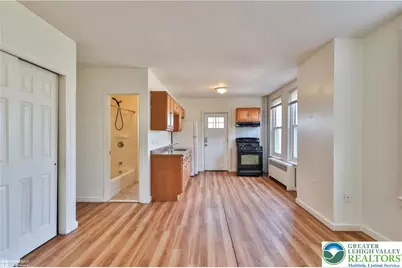 737 E 7th Street, Bethlehem, PA 18015 - Photo 5