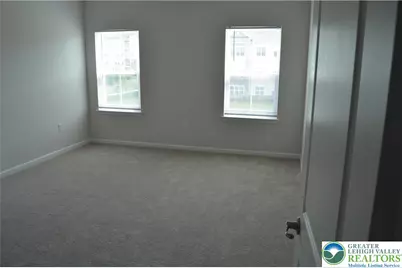 2332 Raya Way, Easton, PA 18045 - Photo 9