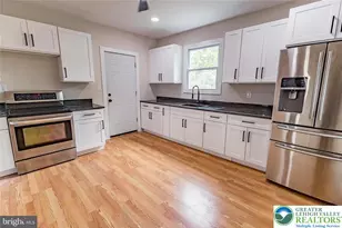 229 Wallace St, Pottsville, PA 17901 - Photo 11