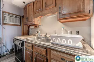 221 E Bertsch St, Lansford Boro, PA 18232 - Photo 11