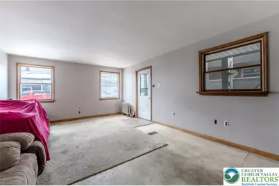 221 E Bertsch Street, Lansford Boro, PA 18232 - Photo 13