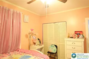 1106 E Bellevue Ave, Laureldale Borough, PA 19605 - Photo 17