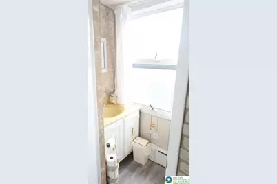 1106 E Bellevue Avenue, Laureldale Borough, PA 19605 - Photo 11