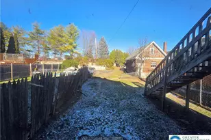 427 Berwick St, Easton, PA 18042 - Photo 9