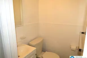 2028 Ealer Ave, Wilson, PA 18042 - Photo 19