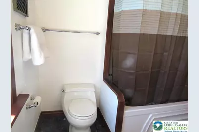 2028 Ealer Avenue, Wilson, PA 18042 - Photo 25