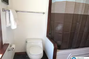 2028 Ealer Ave, Wilson, PA 18042 - Photo 25