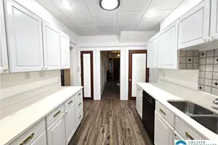 2028 Ealer Ave, Wilson, PA 18042 - Photo 17