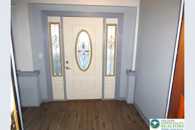 2028 Ealer Avenue, Wilson, PA 18042 - Photo 3