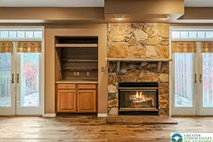 126 Devonshire Dr, Hamilton Twp, PA 18360 - Photo 7