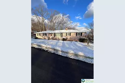 400 N Westbrook Avenue, Pen Argyl Boro, PA 18072 - Photo 1