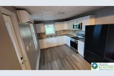 72 E Bacon Street, Palo Alto, PA 17901 - Photo 11