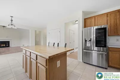 2362 Cross Creek Road, Lower Macungie, PA 18062 - Photo 9