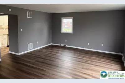 2215 W Congress, Allentown, PA 18104 - Photo 5