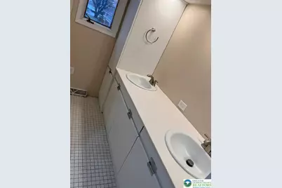 2215 W Congress, Allentown, PA 18104 - Photo 9