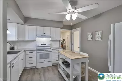 6923 Blue Church Road S, Upper Saucon Township, PA 18036 - Photo 17