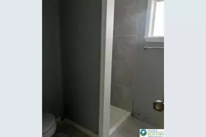 230 W Arlington Street, Shenandoah, PA 17976 - Photo 7