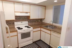 4644 Cheryl Dr, Hanover Twp, PA 18017 - Photo 5