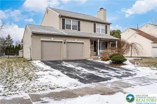 2659 Fieldview Dr, Lower Macungie Twp, PA 18062 - Photo 5