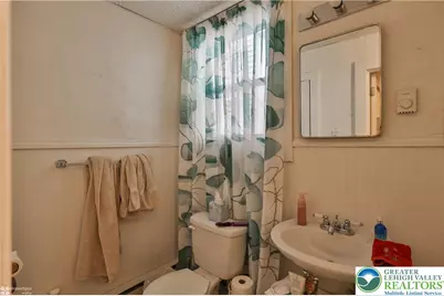 301 Bertsch Street, Lansford, PA 18232 - Photo 27