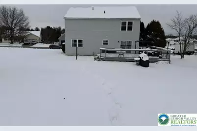 136 Woodview Drive, Trumbauersville Boro, PA 18951 - Photo 9