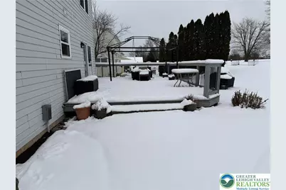 136 Woodview Drive, Trumbauersville Boro, PA 18951 - Photo 5