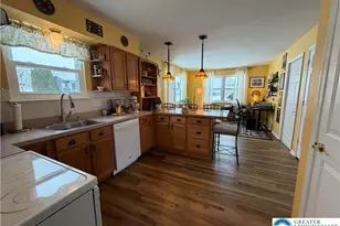 136 Woodview Dr, Trumbauersville Boro, PA 18951 - Photo 11