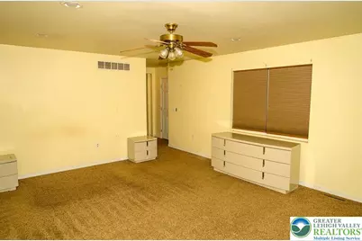 3831 Peach Drive, Lehigh Township, PA 18038 - Photo 37