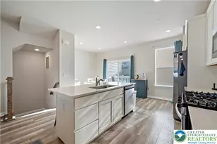 4910 Brookside Ct, Coopersburg Boro, PA 18036 - Photo 7