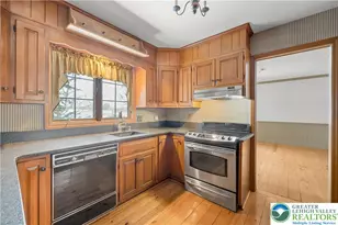 904 Parkway Rd, South Whitehall Twp, PA 18104 - Photo 11