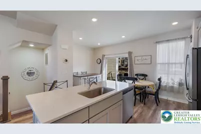 4906 Brookside Court, Coopersburg Boro, PA 18036 - Photo 7