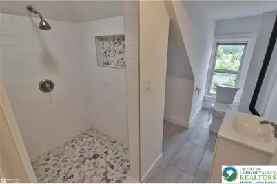 1660 Main Street, Hellertown, PA 18055 - Photo 25