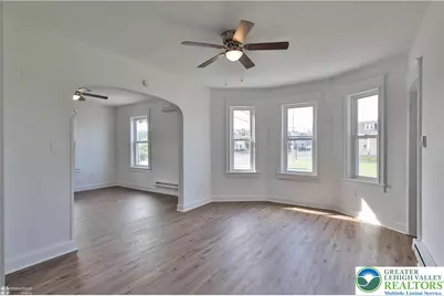 1660 Main Street, Hellertown, PA 18055 - Photo 9