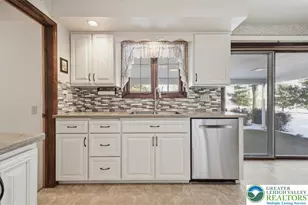 9 Kensington Cir, Allen Township, PA 18067 - Photo 13