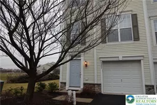 5267 Chandler Way, South Whitehall Twp, PA 18069 - Photo 3