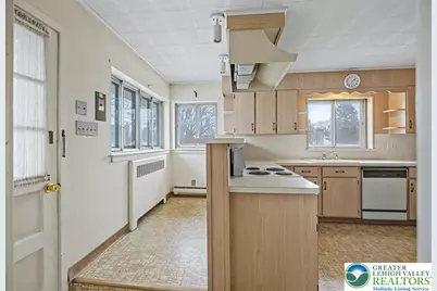 620 S Muhlenberg Street, Allentown City, PA 18104 - Photo 11