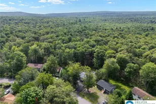 1533 Black Birch Way, Coolbaugh Twp, PA 18466 - Photo 9