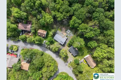 1533 Black Birch Way, Coolbaugh Twp, PA 18466 - Photo 11