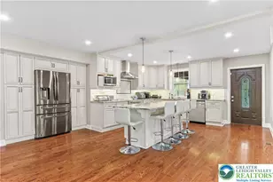 521 Greenview Dr, Hamilton Twp, PA 18353 - Photo 3