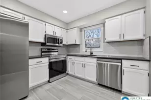 328 41st St, South Whitehall Twp, PA 18104 - Photo 3