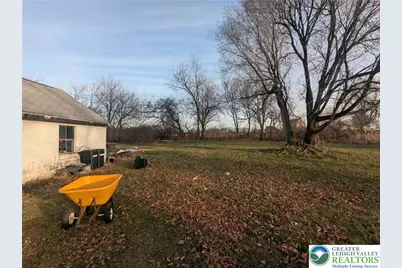 570 Georgetown Road, Lower Nazareth Twp, PA 18064 - Photo 7