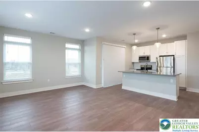 2250 Lafayette Park Drive #A2, Forks Twp, PA 18040 - Photo 5