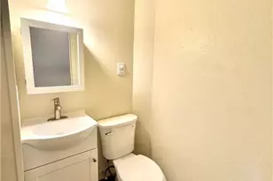 31 N 12th St, Allentown City, PA 18101 - Photo 5