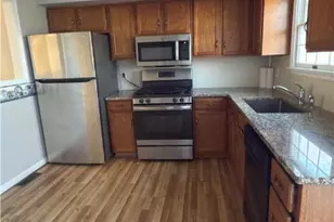 17 Fort Lee Ct, Forks Twp, PA 18040 - Photo 5