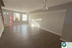 17 Fort Lee Ct, Forks Twp, PA 18040 - Photo 3