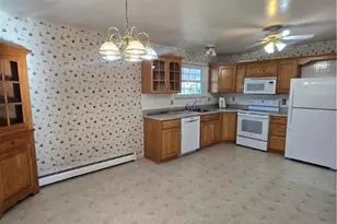 1217 Salisbury Rd, Salisbury Township, PA 18103 - Photo 3