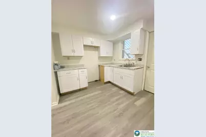 215 E Cherry Street, Shenandoah Boro, PA 17976 - Photo 7