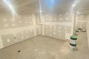 215 E Cherry St, Shenandoah Boro, PA 17976 - Photo 21